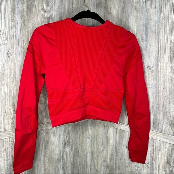 Fabletics Jaymee Mesh Top - Picture 7 of 7